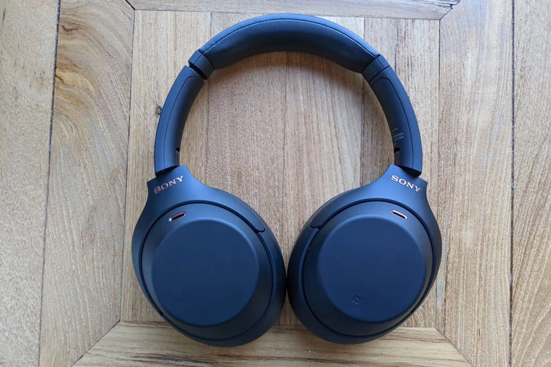 2. Sony WH-1000xM4.