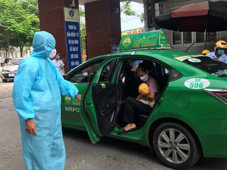 Trong thời điểm dịch bệnh còn diễn biến phức tạp, taxi Mai Linh luôn đặt yếu tố an toàn lên hàng đầu.  