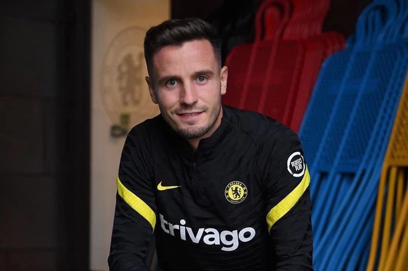 Tiền vệ: Saul Niguez.