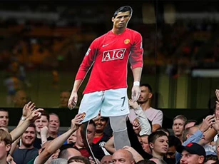 MU cảnh báo các fan khi Ronaldo tạo ra cơn sốt vé