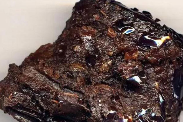 Mộ cổ mọc lên 'miếng thịt ba chỉ' kỳ lạ, mùi vô cùng khó chịu: Chuyên gia nói 'đây là dược liệu độc nhất vô nhị!'