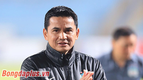 Thái Lan sẵn sàng chi 8,5 tỷ đồng để 'chuộc' Kiatisak từ HAGL