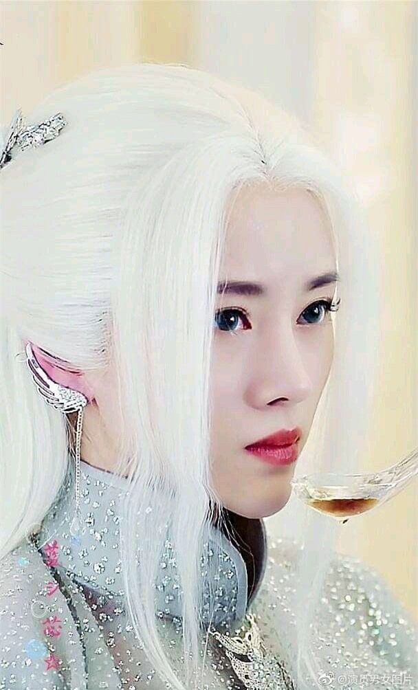 5 mỹ nhân tóc trắng đẹp nhất màn ảnh Hoa ngữ Cúc Tịnh Y chưa bao giờ ma mị  đến thế trùm cuối đẹp đến tan nát cõi lòng