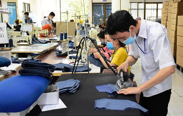 Chuyên gia cảnh báo nguy cơ đổ vỡ 3 chuỗi cung ứng lớn do giãn cách xã hội 