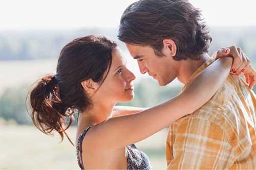 Bí quyết "giữ lửa" tình yêu với người bạn đời