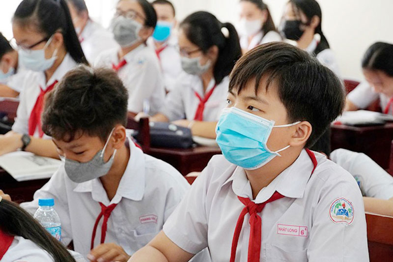 TP H&#x1ED3; Ch&#xED; Minh: H&#x1ED7; tr&#x1EE3; 100% h&#x1ECD;c ph&#xED; h&#x1ECD;c k&#x1EF3; I cho h&#x1ECD;c sinh&#xA0;c&#xF4;ng l&#x1EAD;p v&#xE0; ngo&#xE0;i c&#xF4;ng l&#x1EAD;p