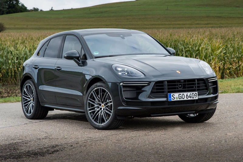 10. Porsche Macan 2021.