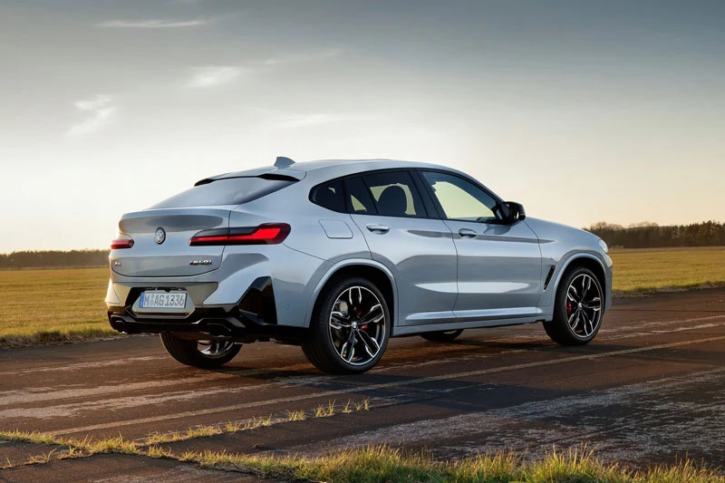 4. BMW X4 M 2021.