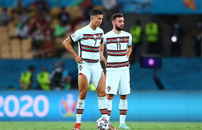 'Lệch pha' ở ĐT Bồ Đào Nha, Ronaldo và Bruno Fernandes liệu có thành công ở Man United?