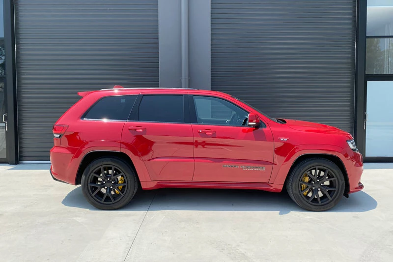 8. Jeep Grand Cherokee Trackhawk 2021