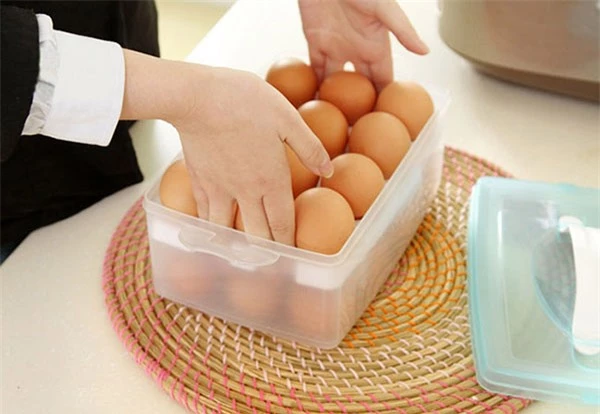 8 điểm lưu ý khi bảo quản trứng để tươi ngon, đảm bảo dinh dưỡng tại nhà: Thời hạn sử dụng của trứng thực sự rất ngắn, 99% mọi người đang lưu trữ sai cách - Ảnh 2.