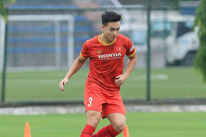 Hàng thủ ĐT Việt Nam khủng hoảng: Cơ hội nào cho những Việt Anh, Thanh Bình?