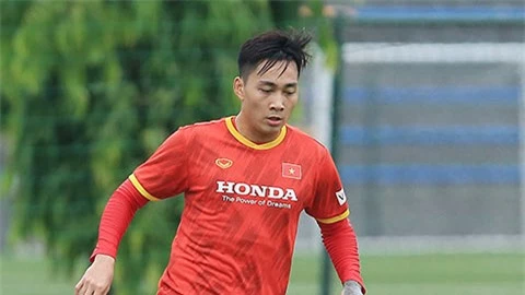 HLV Park Hang Seo chia tay 2 cầu thủ, gọi trở lại Tiến Dũng, Minh Vương 