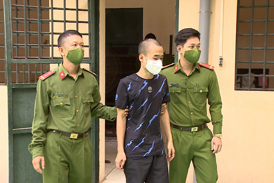 Bắt đối tượng "ngáo đá" thông chốt, gây tai nạn liên hoàn