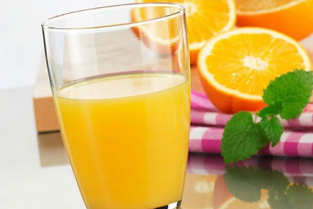 Cần tránh ngay những sai lầm này khi uống nước cam