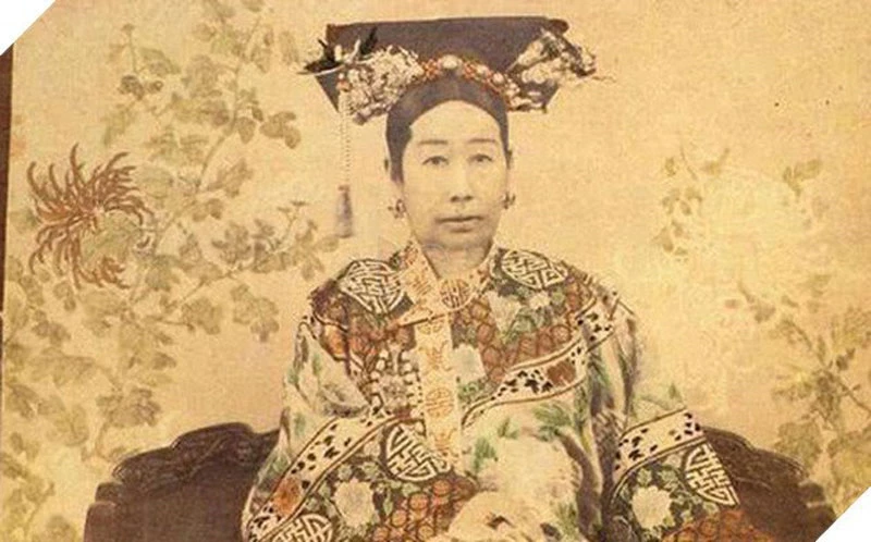 Từ Hi Thái Hậu qua đời sau một năm mới được chôn cất? Từ Hi Thái Hậu qua đời sau một năm mới được chôn cất?