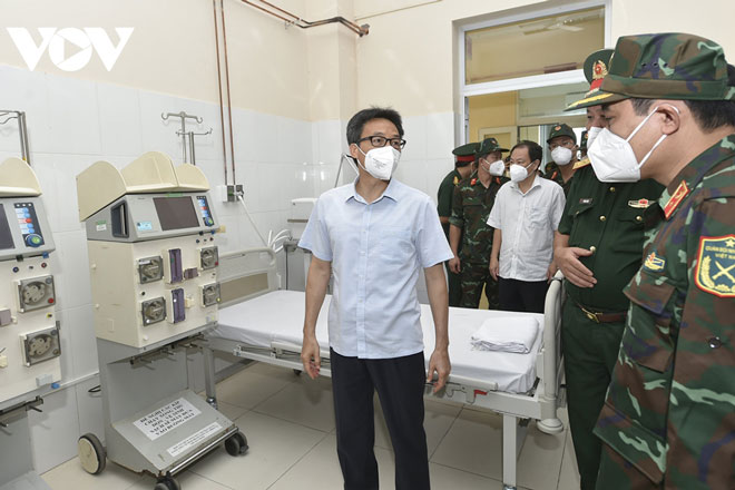 Phó Thủ tướng Vũ Đức Đam: “Lẽ ra hôm nay nhiều y, bác sĩ được ở bên con ngày tựu trường”