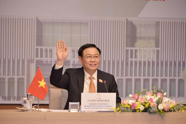 Chủ tịch Quốc hội bắt đầu chuyến công tác châu Âu, thúc đẩy ngoại giao vaccine