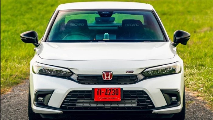 Cận cảnh Honda Civic hoá xe đua dưới bàn tay hãng độ 5