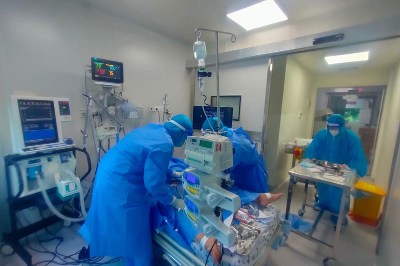 Ngày 5/9: Thêm 13.137 ca mắc COVID-19, riêng TP Hồ Chí Minh và Bình Dương đã gần 9.800 ca