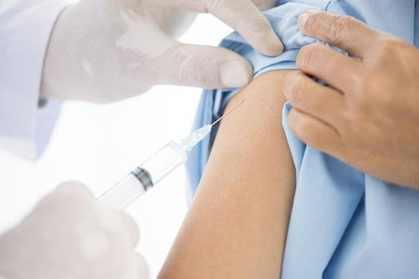 Người đã tiêm vaccine cần chuẩn bị thêm gì để phòng dịch hiệu quả?