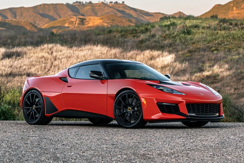 3. Lotus Evora GT.