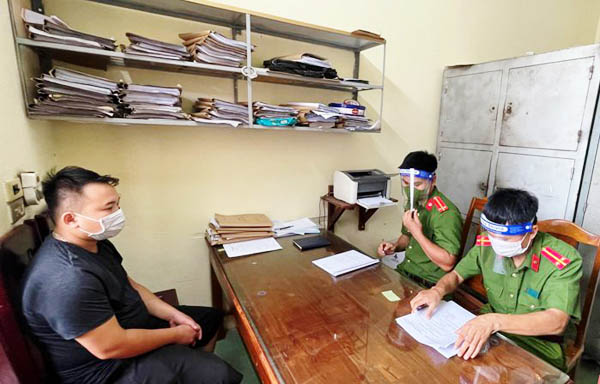 Thanh Hóa: Bắt tạm giam tài xế chống người thi hành công vụ tại chốt kiểm soát dịch COVID-19