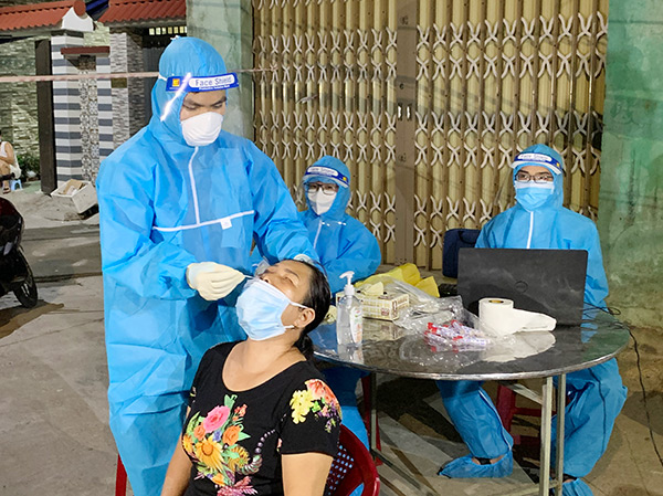 Đà Nẵng: Xét nghiệm 3 ngày/lần cho toàn bộ người dân vùng đỏ