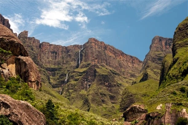 Choáng ngợp trước những thác nước hùng vĩ nhất châu Phi