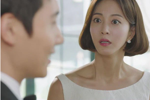 Bỏ 30 triệu, vợ thuê người thu thập bằng chứng ngoại tình của chồng rồi có màn giải quyết "đỉnh của chóp" khiến anh ta choáng váng!