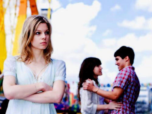 Các ông chồng cứ quấn quýt "trà xanh" thì ra bí mật ở đây