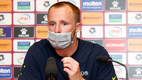 Hậu vệ Rhyan Grant (Australia): ‘Bóng chạm vào ngực tôi’