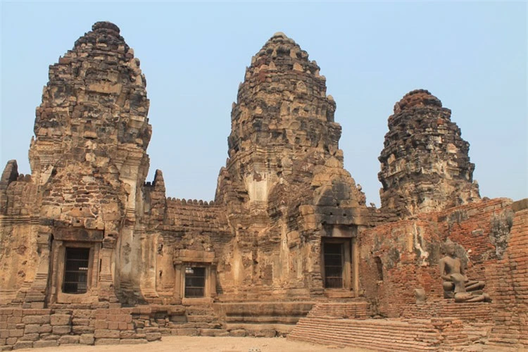 Lạ lùng khu tàn tích cổ trở thành thánh địa loài khỉ, phải luôn cảnh giác khỏi bị khỉ cướp đồ 5