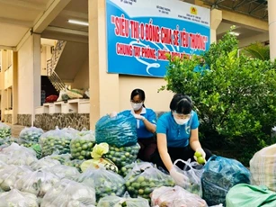 Cần Thơ: Khởi hành “Chuyến xe san sẻ yêu thương” tới tỉnh Bình Dương