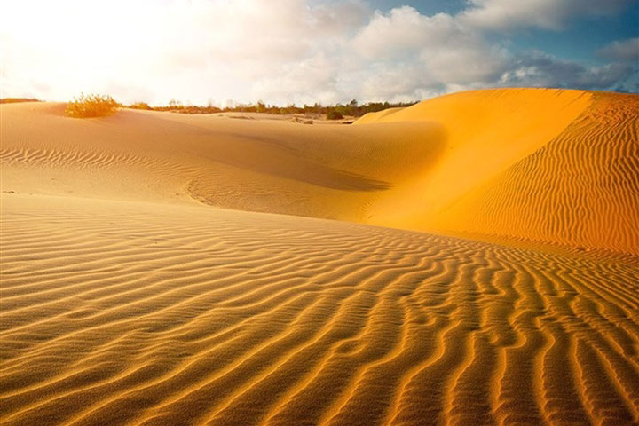 Chẳng cần đi xa, Việt Nam cũng có một tiểu sa mạc huyền ảo đâu thua nước ngoài