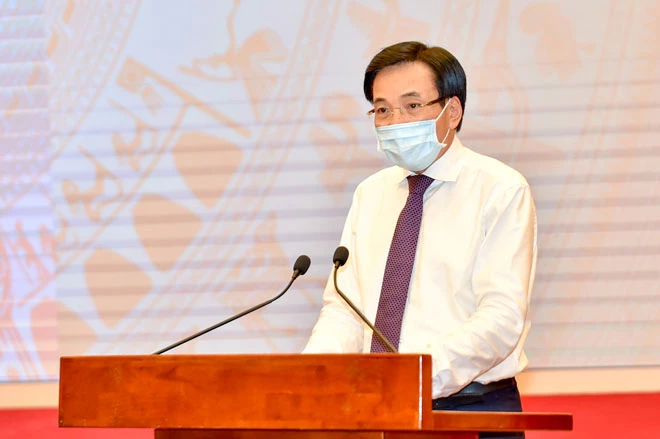 Bộ trưởng, Chủ nhiệm VPCP Trần Văn Sơn cung cấp thông tin về phiên họp Chính phủ thường kỳ. Ảnh: VGP/Nhật Bắc