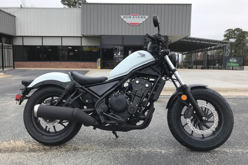 Top 10 môtô cruiser đáng sở hữu nhất thế giới: Honda Rebel 500 góp mặt