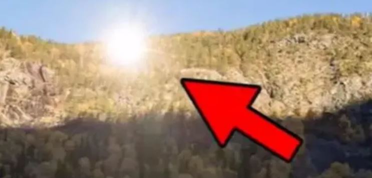 Ngôi làng tạo ra "mặt trời" để chống lại bóng tối