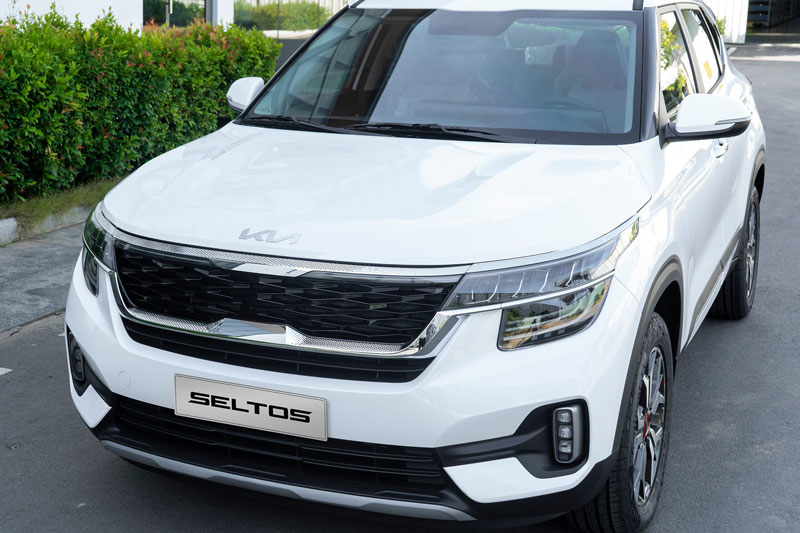 Giá lăn bánh những mẫu ôtô mới ra mắt tại Việt Nam