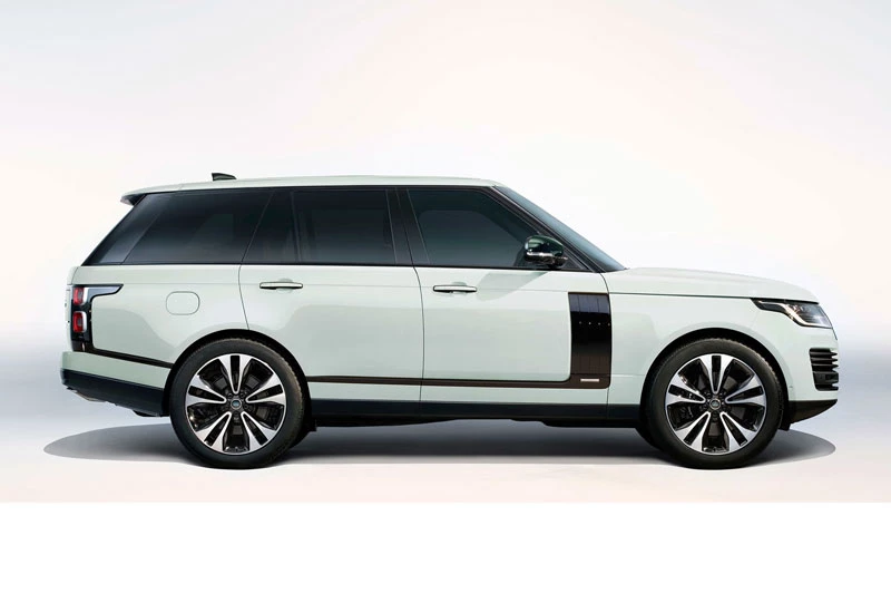 8. Range Rover (giá khởi điểm: 92.000 USD).