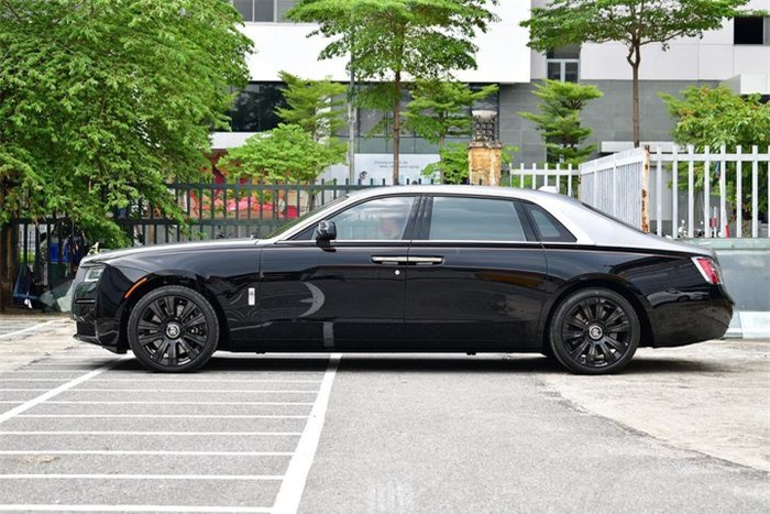 RollsRoyce xe hợp kim mô hình xe 124 mô phỏng phiên bản dài ma