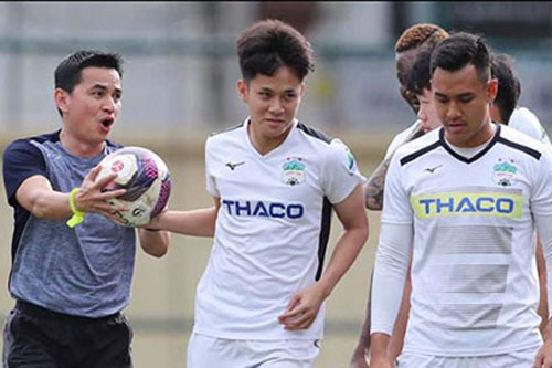Kiatisak đặt ra 9 mục tiêu để HAGL vô địch V.League 2022