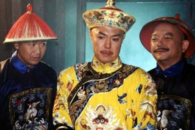 Không phải Kỷ Hiểu Lam hay Lưu Dung, đây mới là đối thủ thật sự, đủ lực để chèn ép Hòa Thân suốt nhiều năm