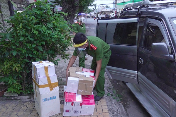 An Giang: Thu giữ số lượng lớn hàng hóa không hóa đơn chứng từ tại 2 cơ sở kinh doanh mỹ phẩm