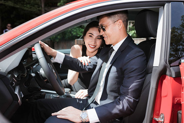 Dàn xe của Công Vinh, Trấn Thành, Đàm Vĩnh Hưng sang mịn cỡ nào?