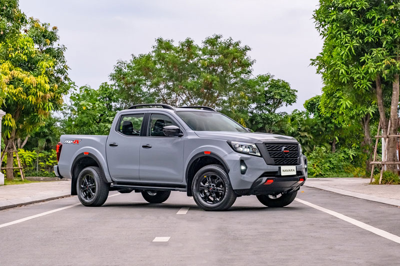 Đối thủ của Ford Ranger giảm giá mạnh trong tháng 9/2021