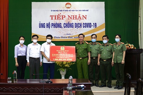 Công an Thừa Thiên Huế hỗ trợ 1 tỷ đồng giúp đồng hương phía Nam gặp khó khăn do COVID-19