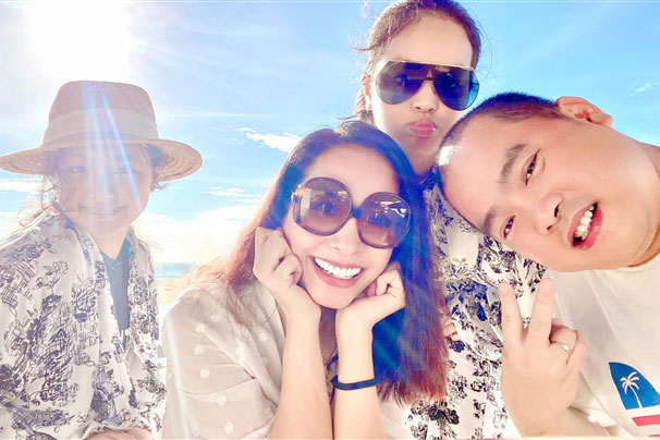 Cùng mắc kẹt tại Phú Quốc giống Lương Bằng Quang, gia đình Thuý Hạnh - Minh Khang có cuộc sống thế nào?