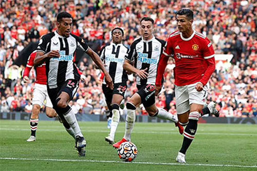 Ronaldo bứt tốc 32,5 km/giờ trước khi ghi bàn cho MU