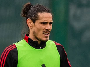 Tại sao Cavani vắng mặt trong ngày Ronaldo ra mắt MU lần 2